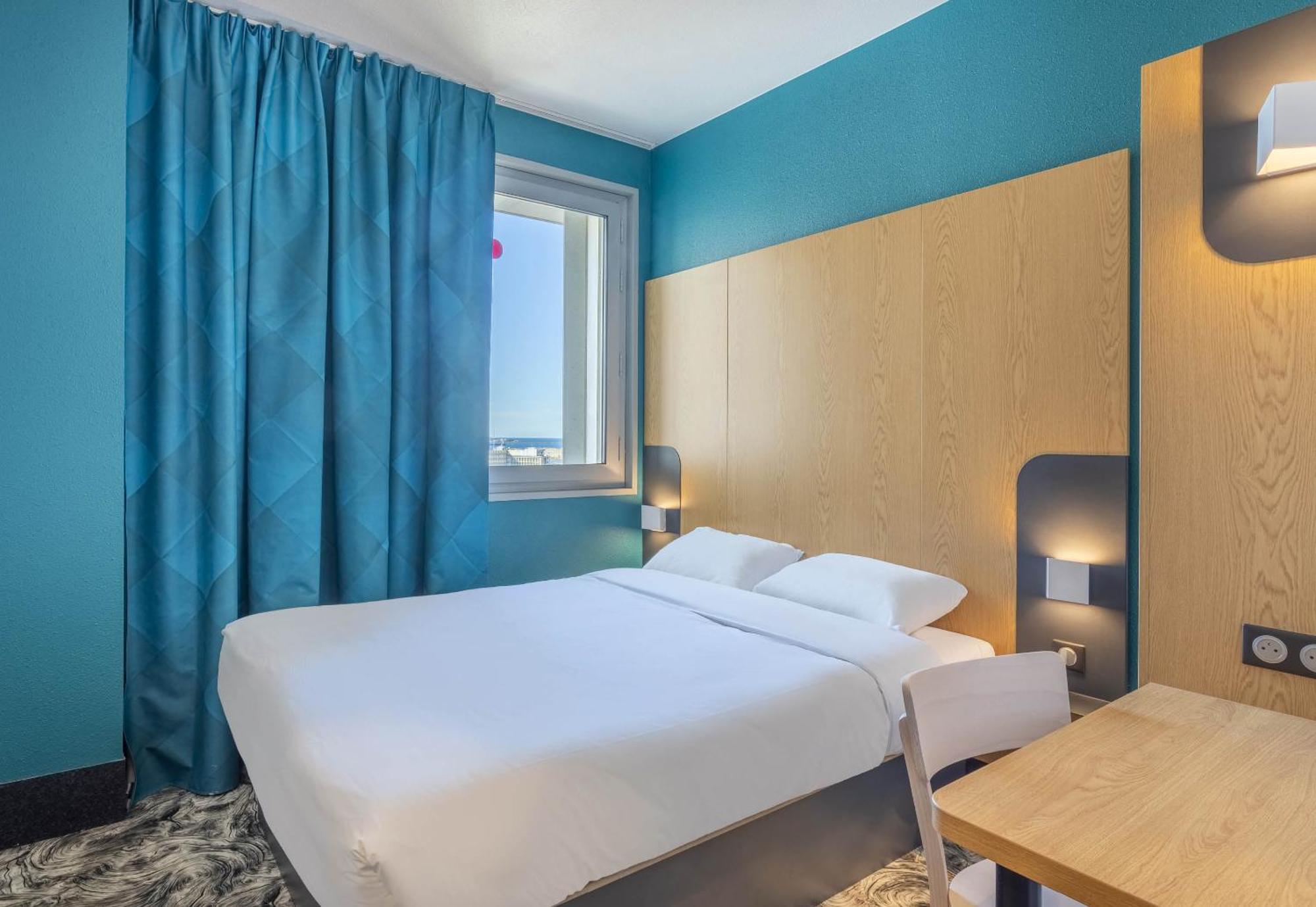 ホテル B＆B オテル マルセイユ レ ポート エクステリア 写真